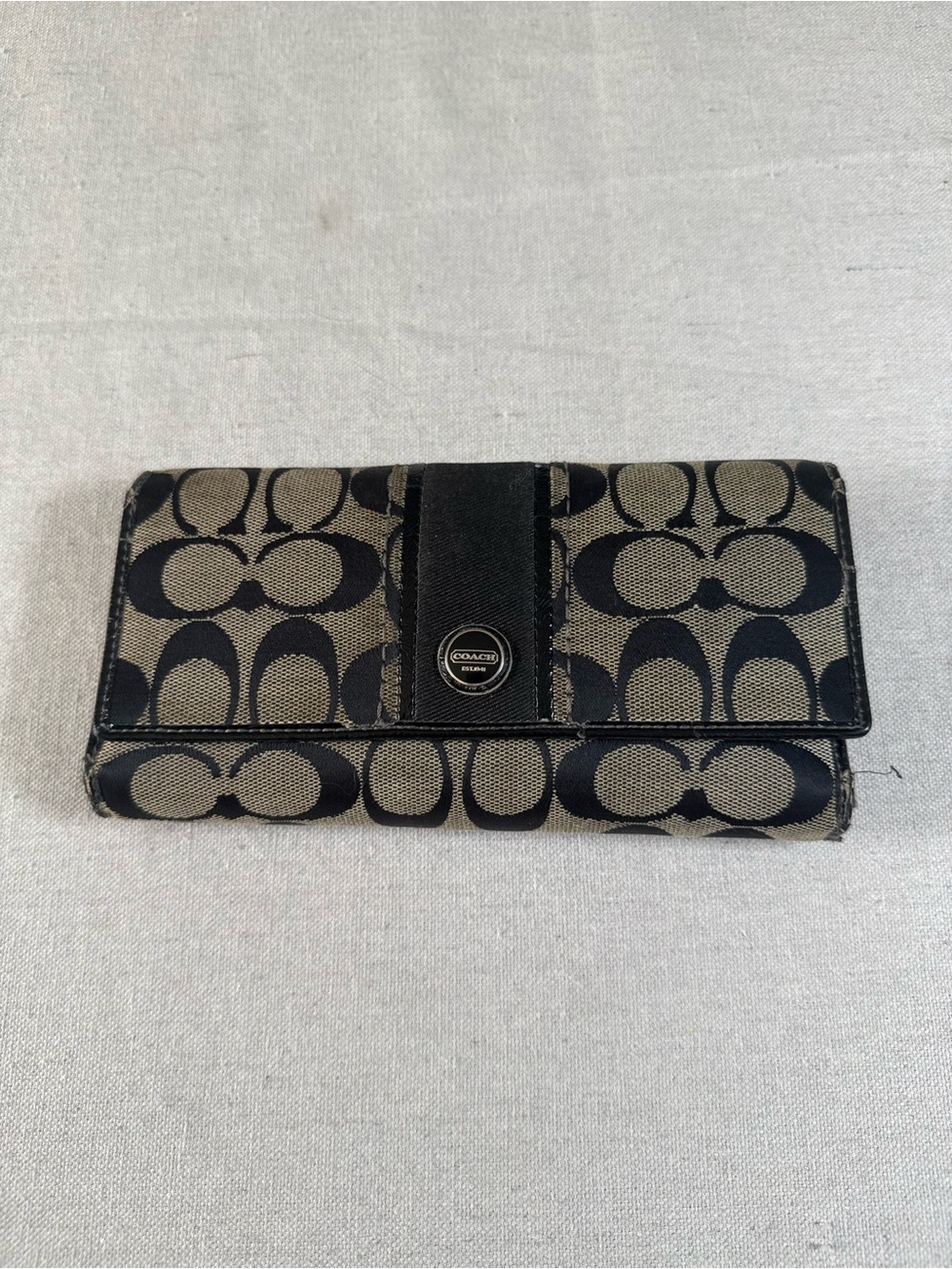 Coach Black Signature Foldover Wallet Trifold Checkbook Wallet Clutch Style WORN